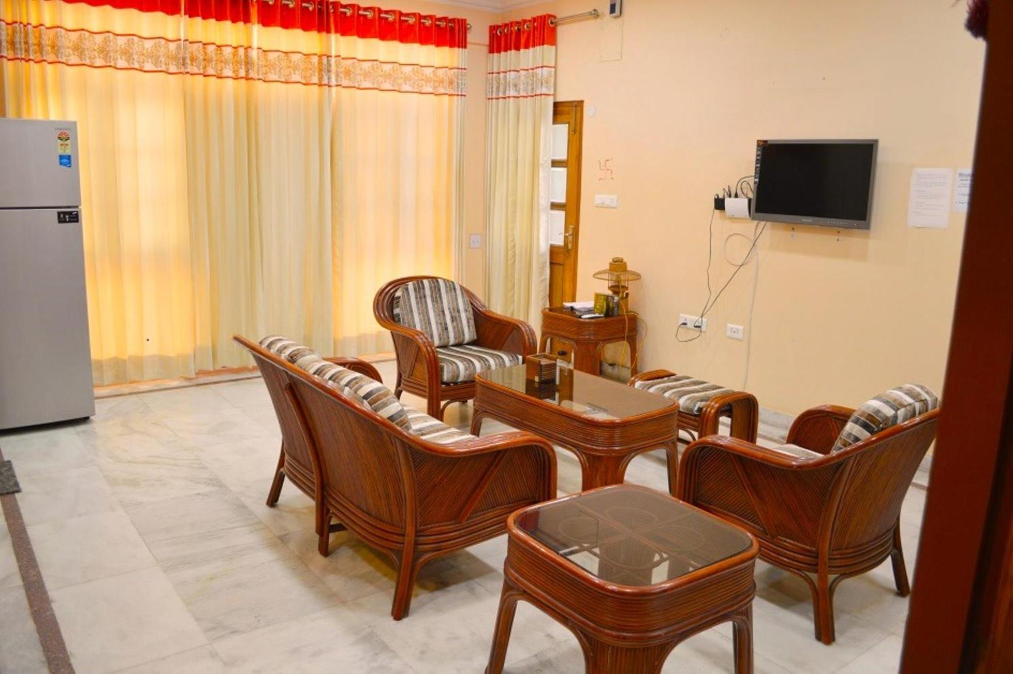 Fully Furnished Ish, Atithya Homestay With Various Amenities And Free Services In Lucknow, India Exteriör bild
